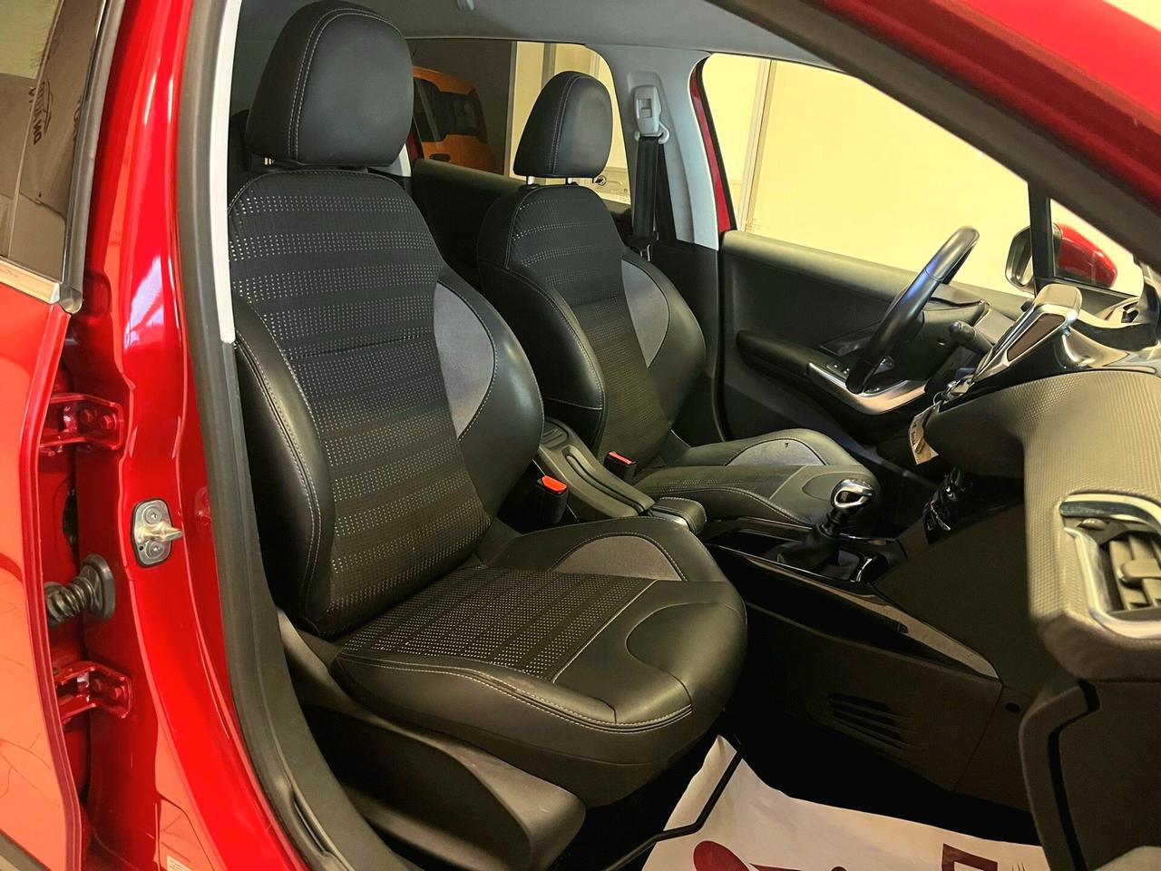 Peugeot 2008 1.5 HDi Allure Pack