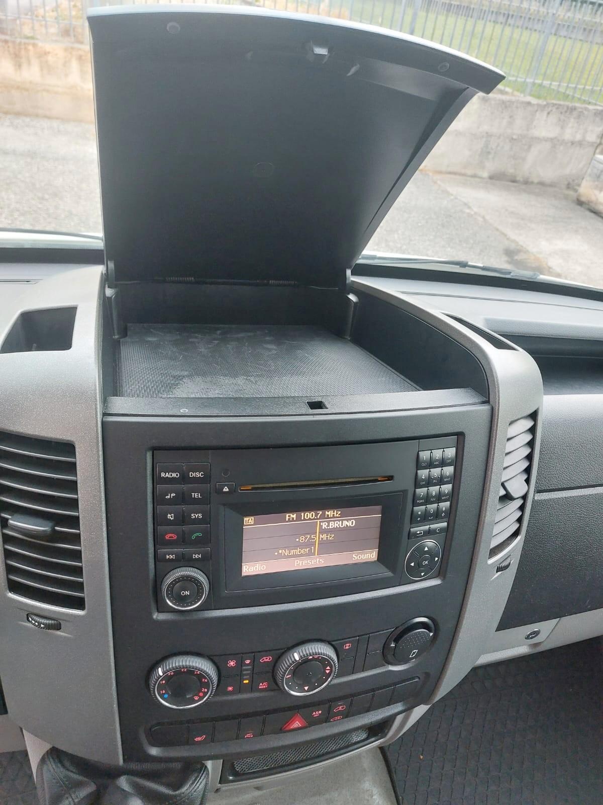 Volkswagen Crafter 35 L2H3 163cavali 42700 chilometri!!!