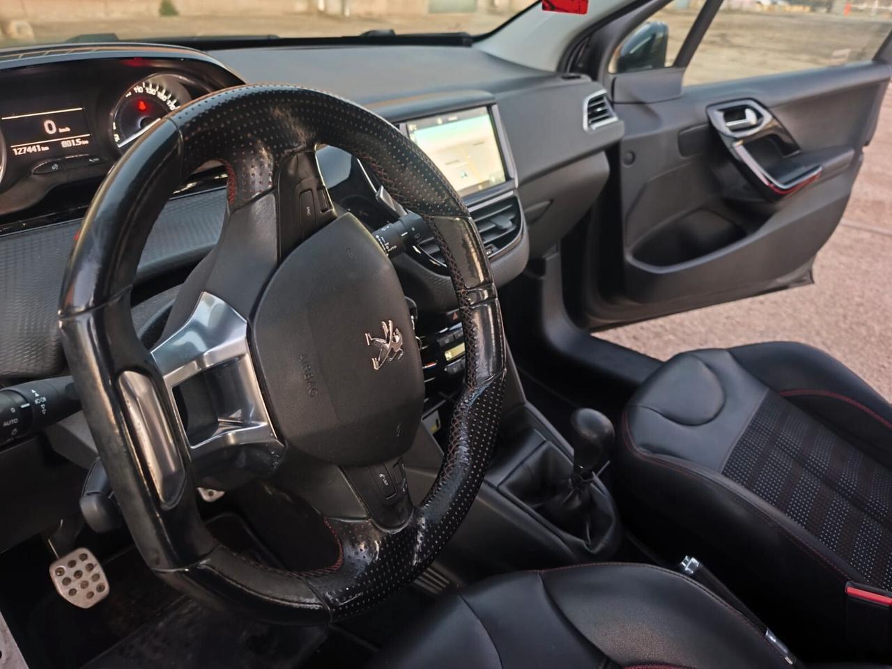 Peugeot 208 GT 2016----1.2 Benzina