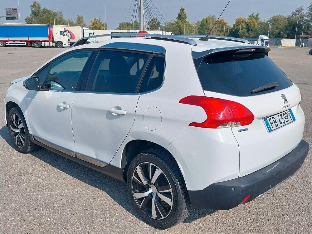 Peugeot 2008 BlueHDi 100 S&S Allure