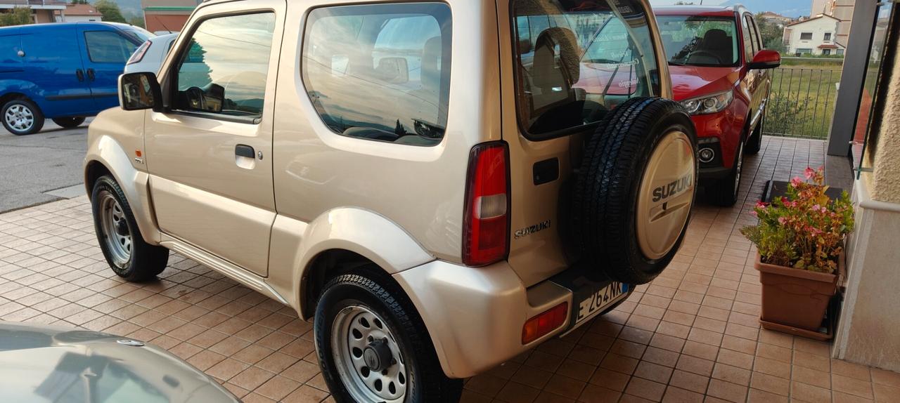 Suzuki Jimny 1.5 DDiS cat 4WD JLX
