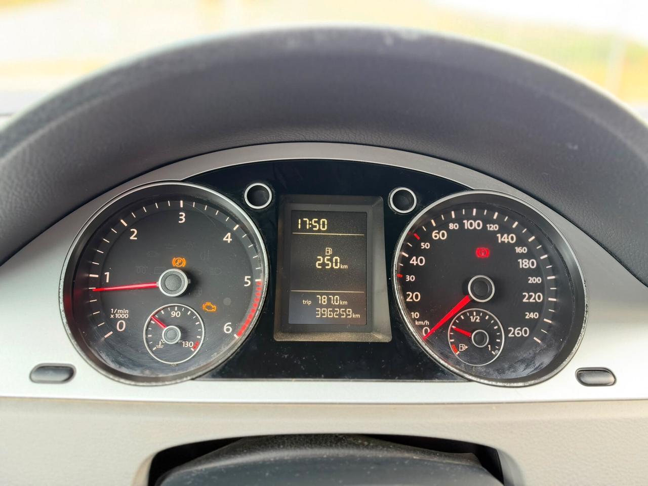 VOLKSWAGEN PASSAT 2.0 TDI 140CV 04/2010