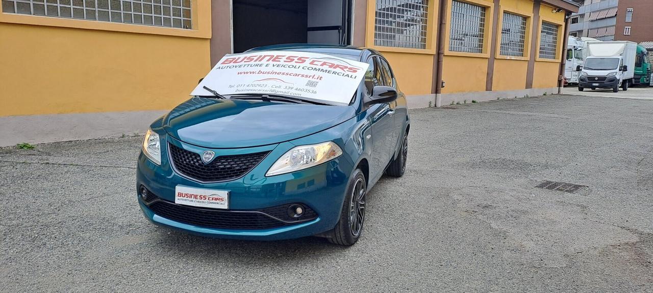 Lancia Ypsilon 1.0 FireFly 5 porte S&S Hybrid Ecochic Gold KM. 18.000 CERTIFICATI - AUTO PER NEOPATENTATI!