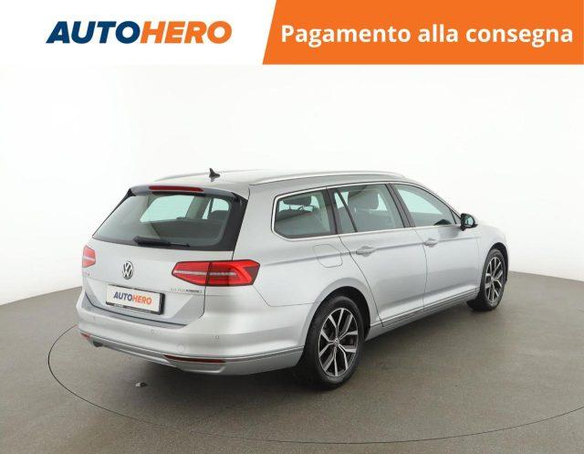 VOLKSWAGEN Passat Variant 2.0 TDI DSG Executive BlueMotion Tech.
