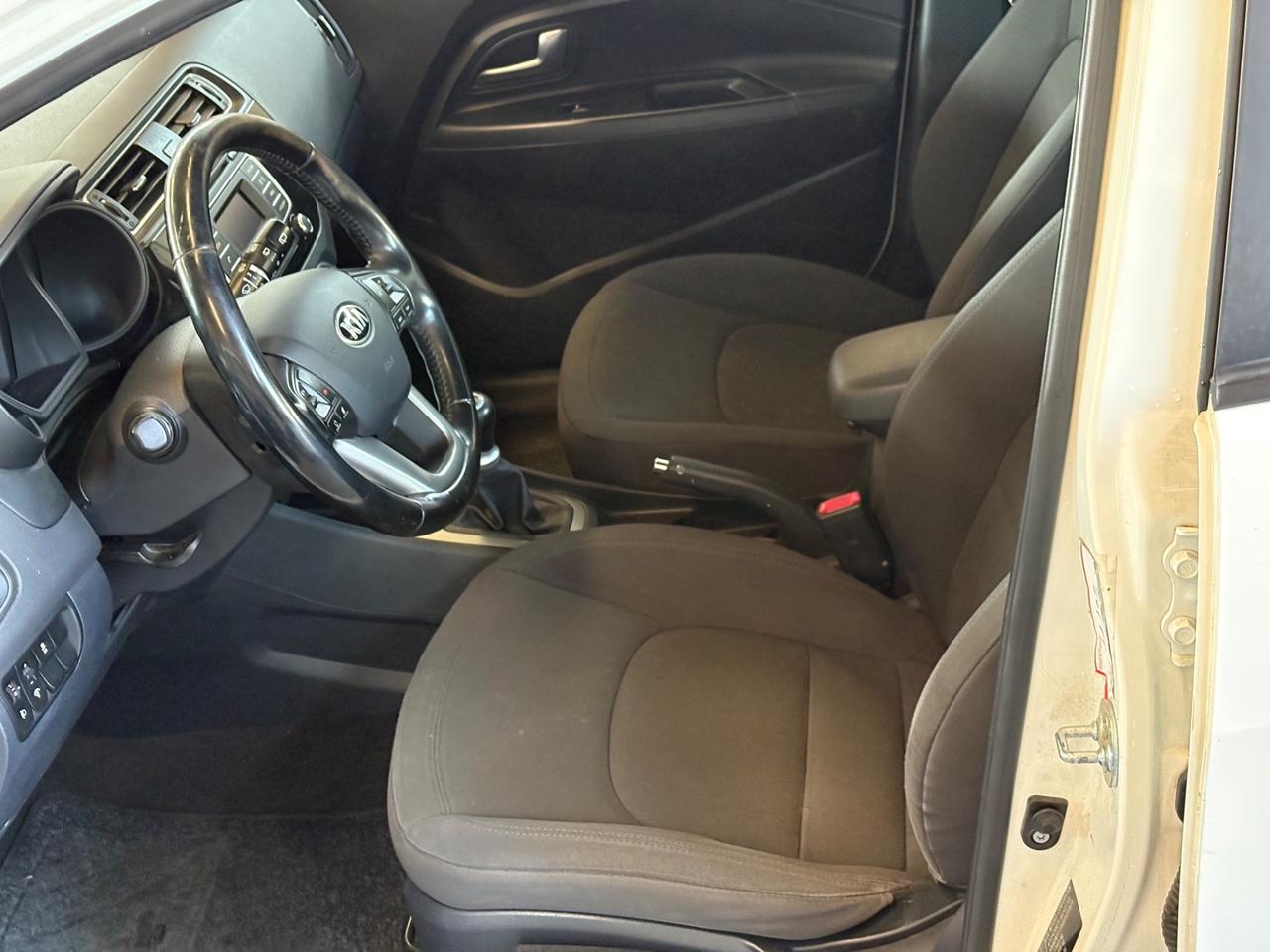 Kia Rio 1.2 CVVT 5p. Cool