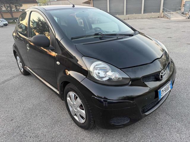TOYOTA Aygo 1.0 12V VVT-i 5p Deep Ocean Connect Bellissima