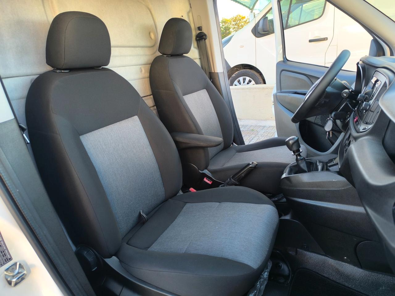 FIAT DOBLÒ LOUNGE 1.6 MAXI 07/2019 1 PROPRIETARIO
