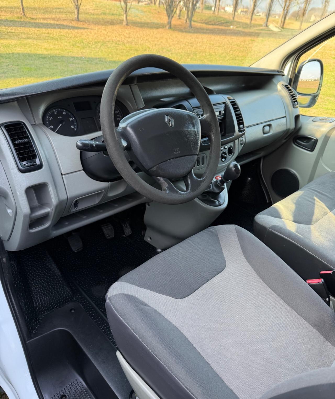 RENAULT TRAFIC 2.0 CTDi 115CV 6 MARCE CLIMA BIANCO