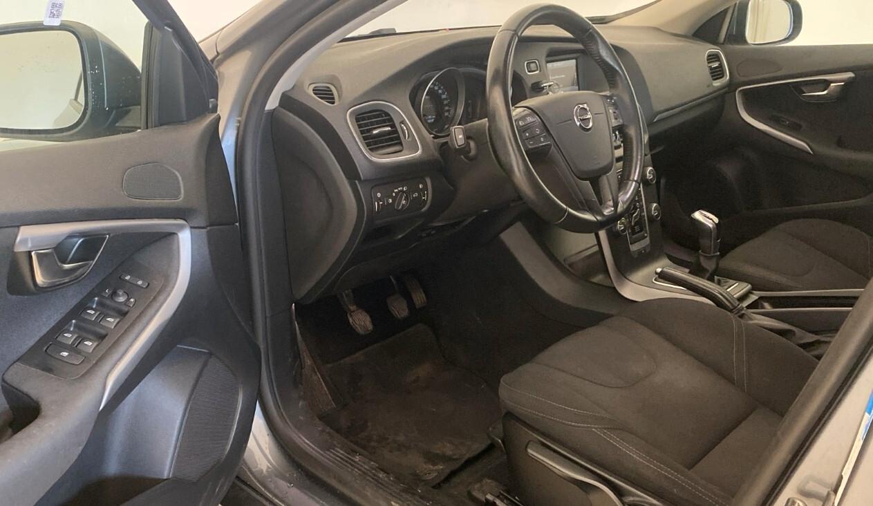 Volvo V40 D2 Momentum