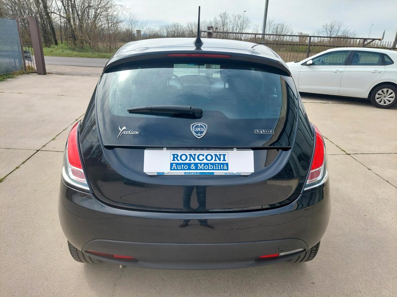 LANCIA Ypsilon 1.0 FireFly Hybrid Silver - 2023