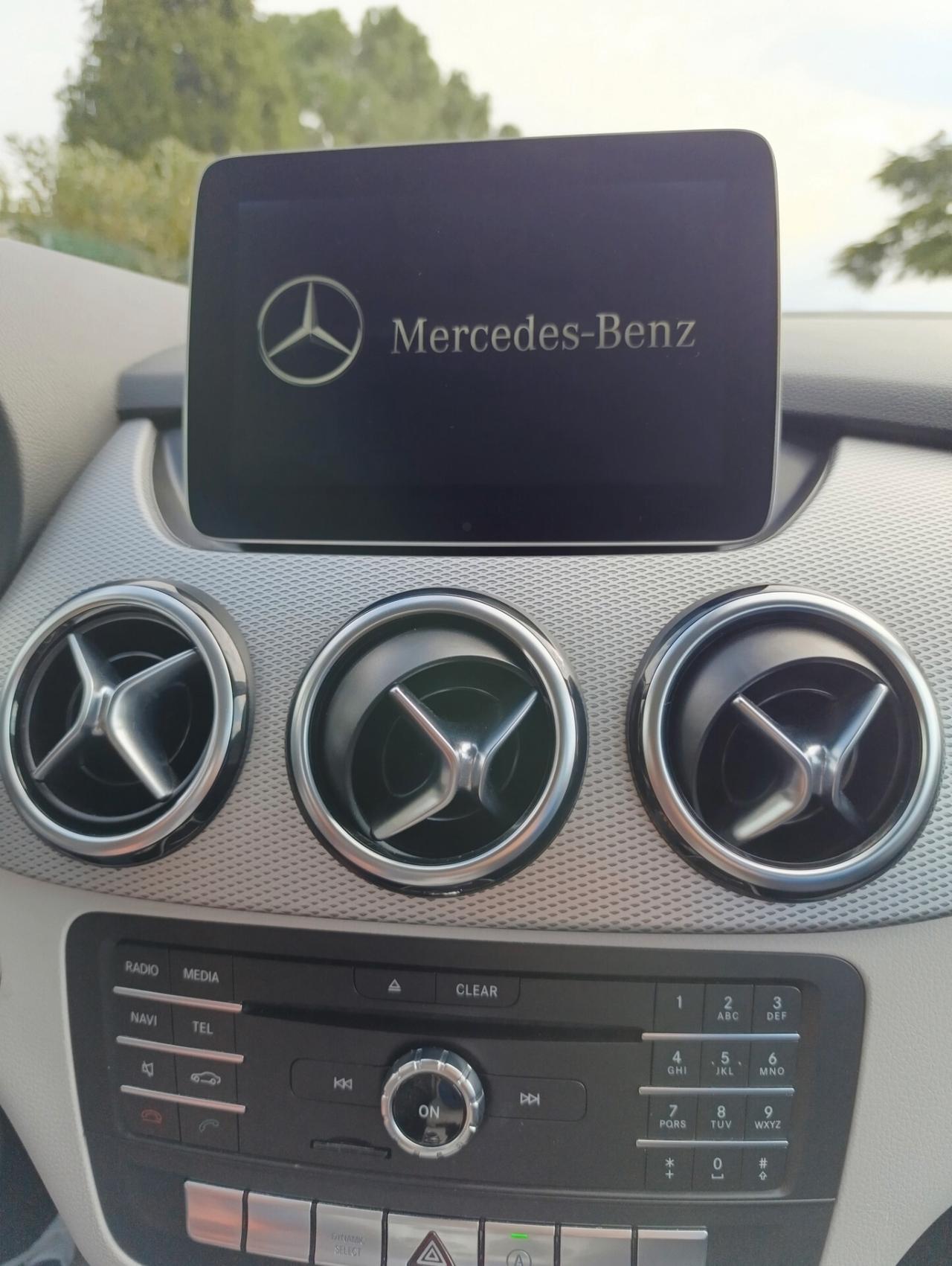 Mercedes-benz B 180 d Automatic #GM