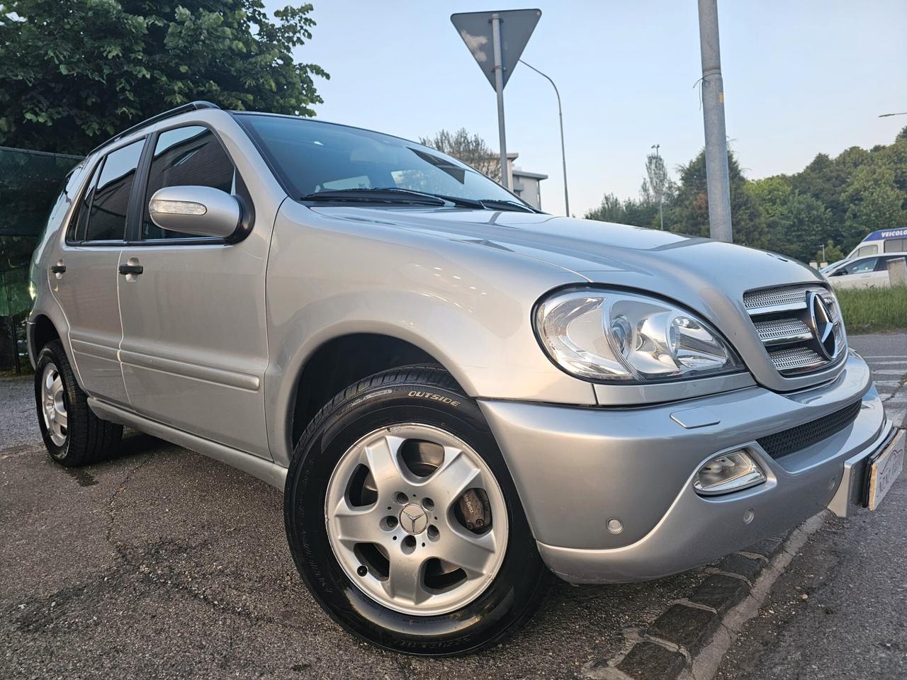 Mercedes-benz ML 270 CDI 163cv Aut*Pelle*Navi*Tetto*Xeno*Pdc*