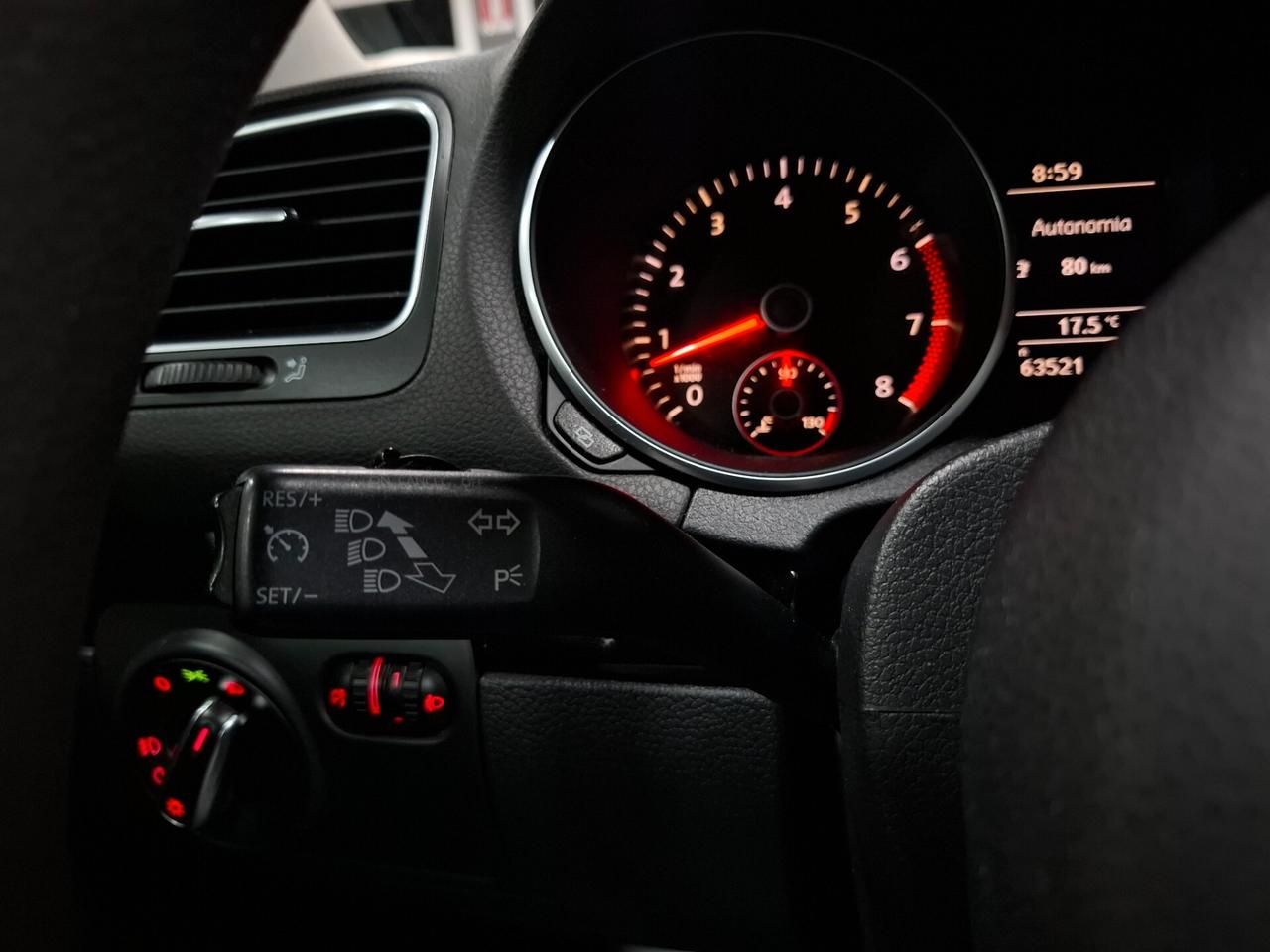 Volkswagen Golf 1.2 benzina Neopatentato