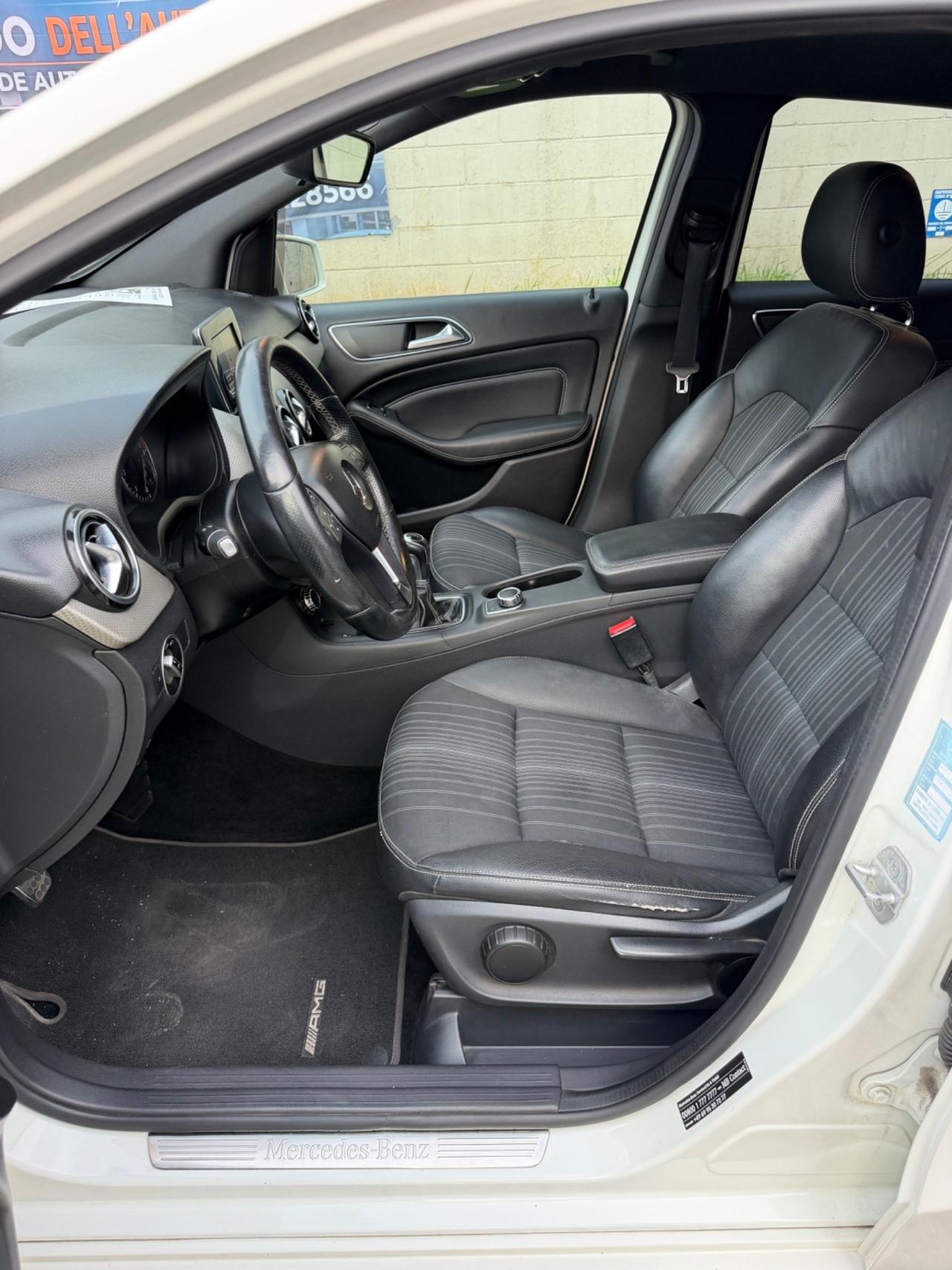 Mercedes-benz B 180 CDI Premium AMG Blueefficiency