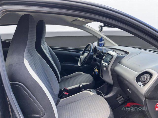 TOYOTA Aygo Connect 1.0 VVT-i 72 CV 5 porte x-play MMT