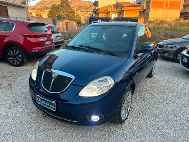 Lancia Ypsilon 1.3 MJT 75CV Platino