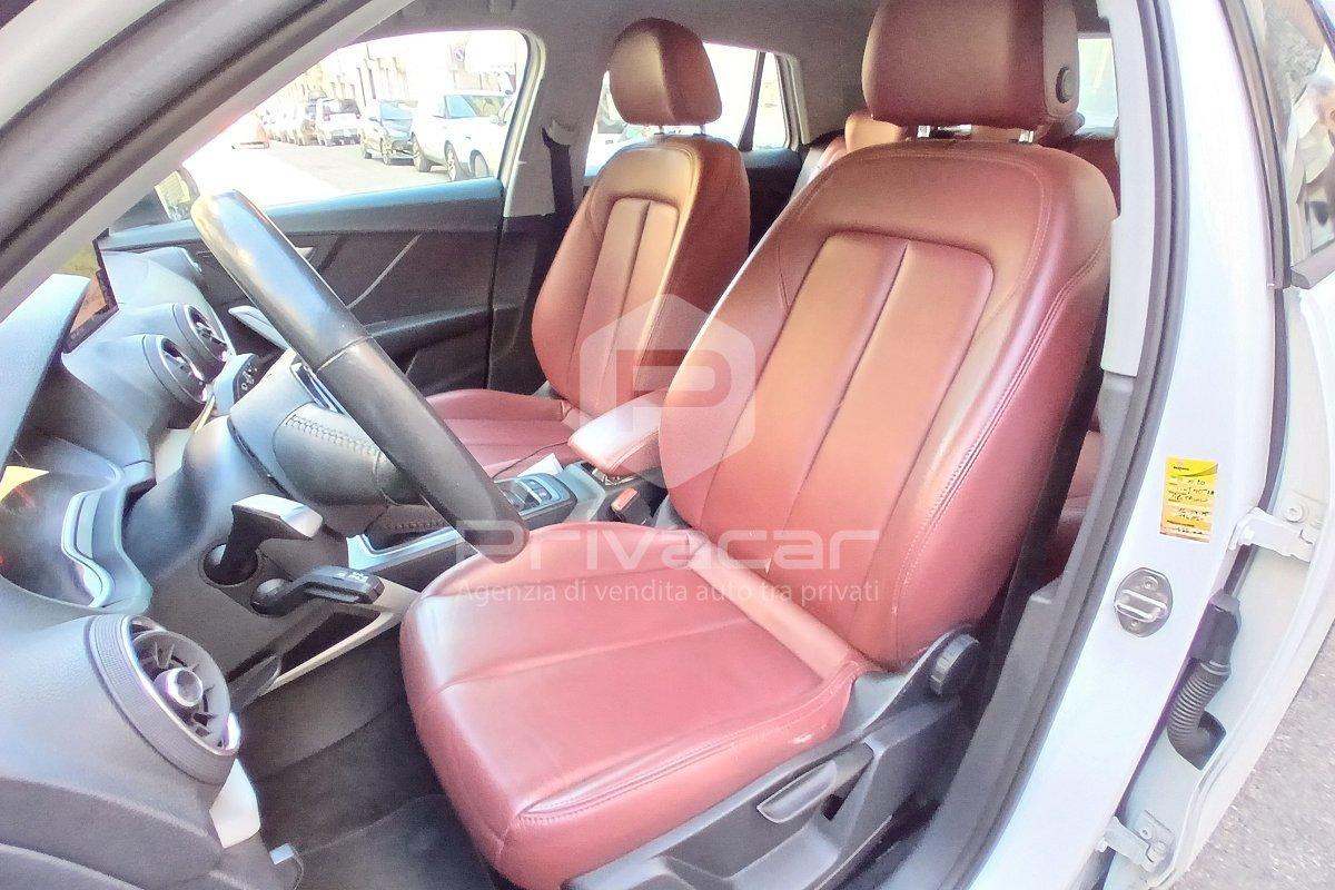 AUDI Q2 30 TFSI Business Design