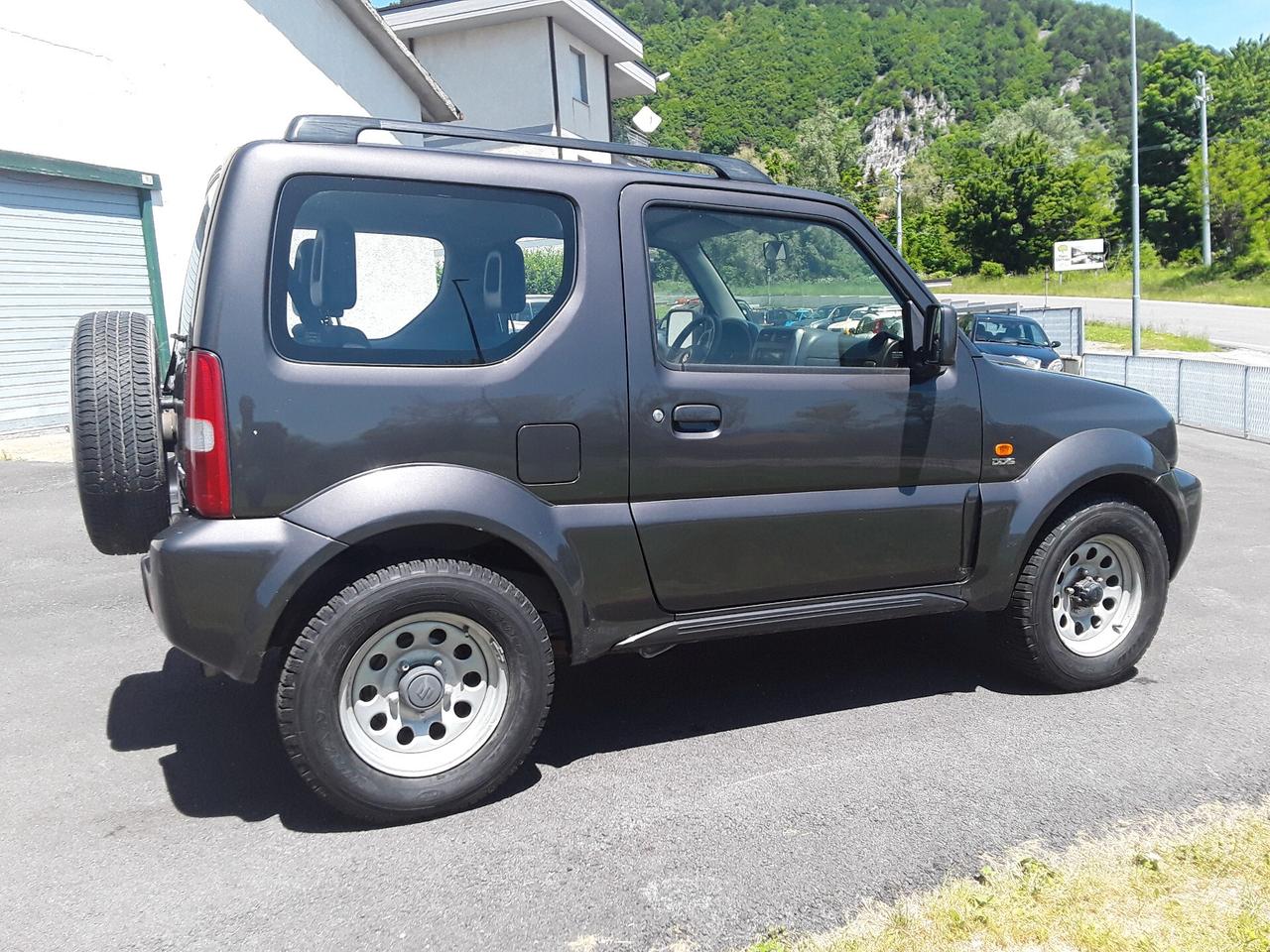 Suzuki Jimny 1.5 DDiS cat 4WD JLX