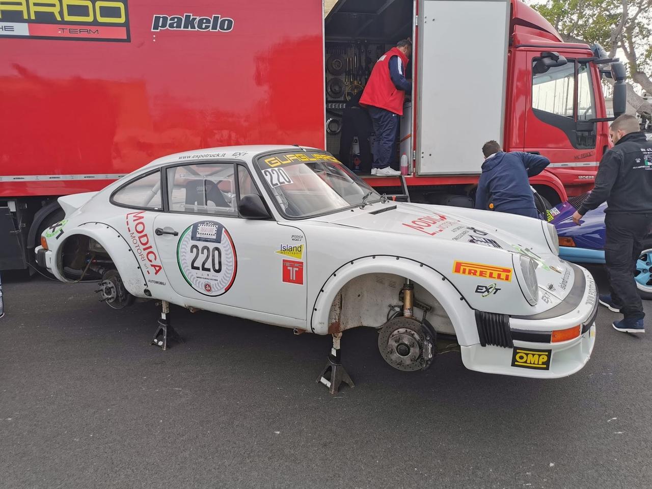 Porsche 911 sc gruppo 4