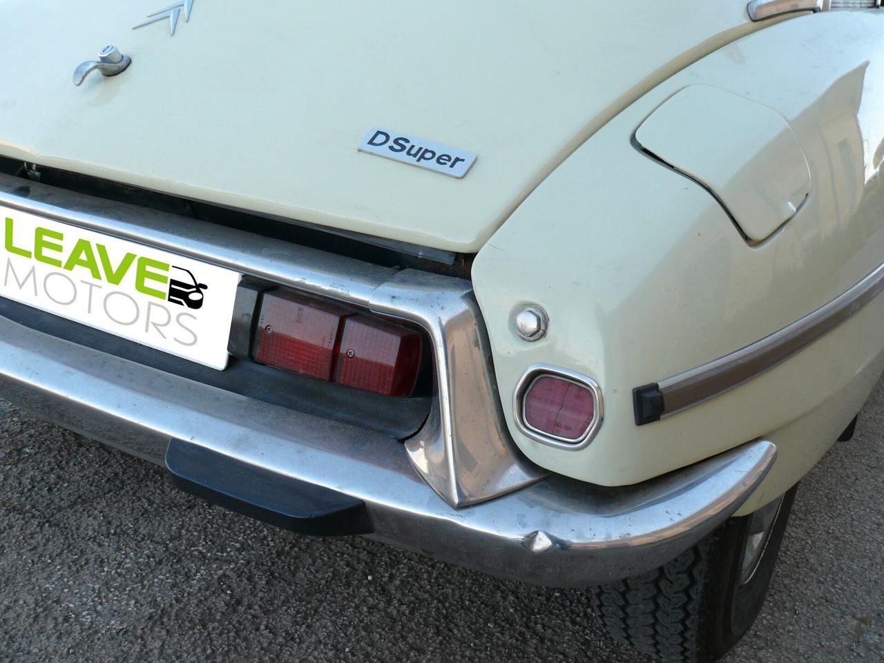 Citroen DS SUPER (M1145)