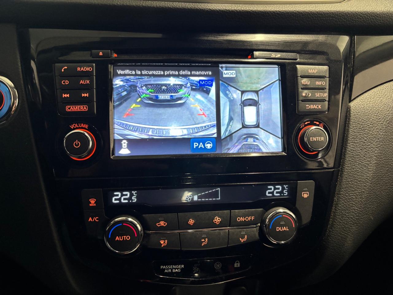Nissan Qashqai 1.2 BENZINA DIG-T TEKNA