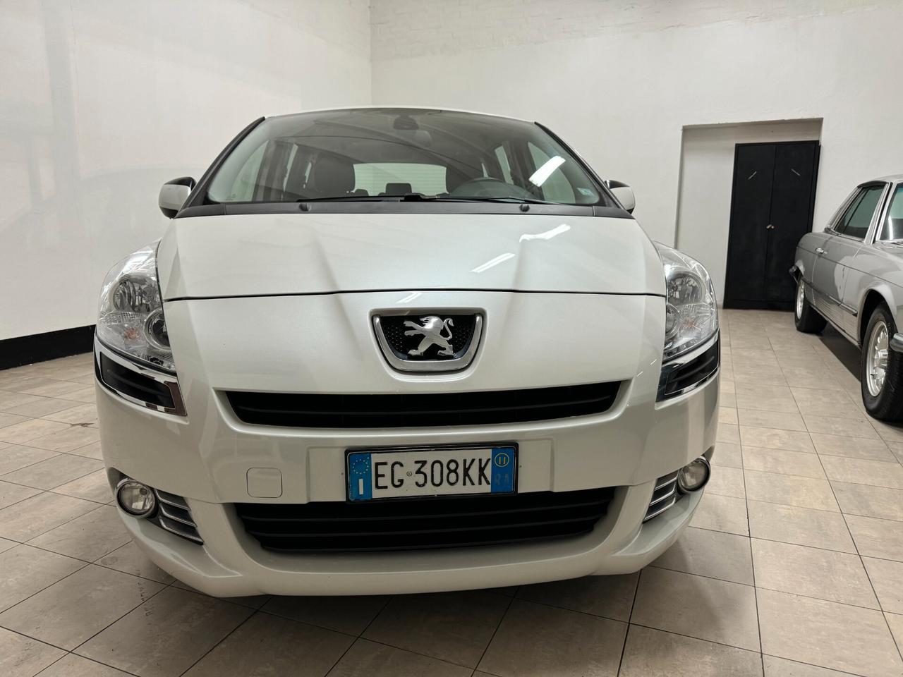 Peugeot 5008 2011 1.6 HDi 112CV Premium 7 POSTI