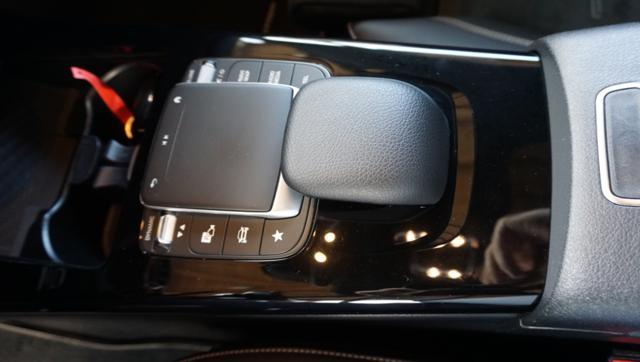 MERCEDES-BENZ CLA 200 d Automatic Shooting Brake Premium AMG Line