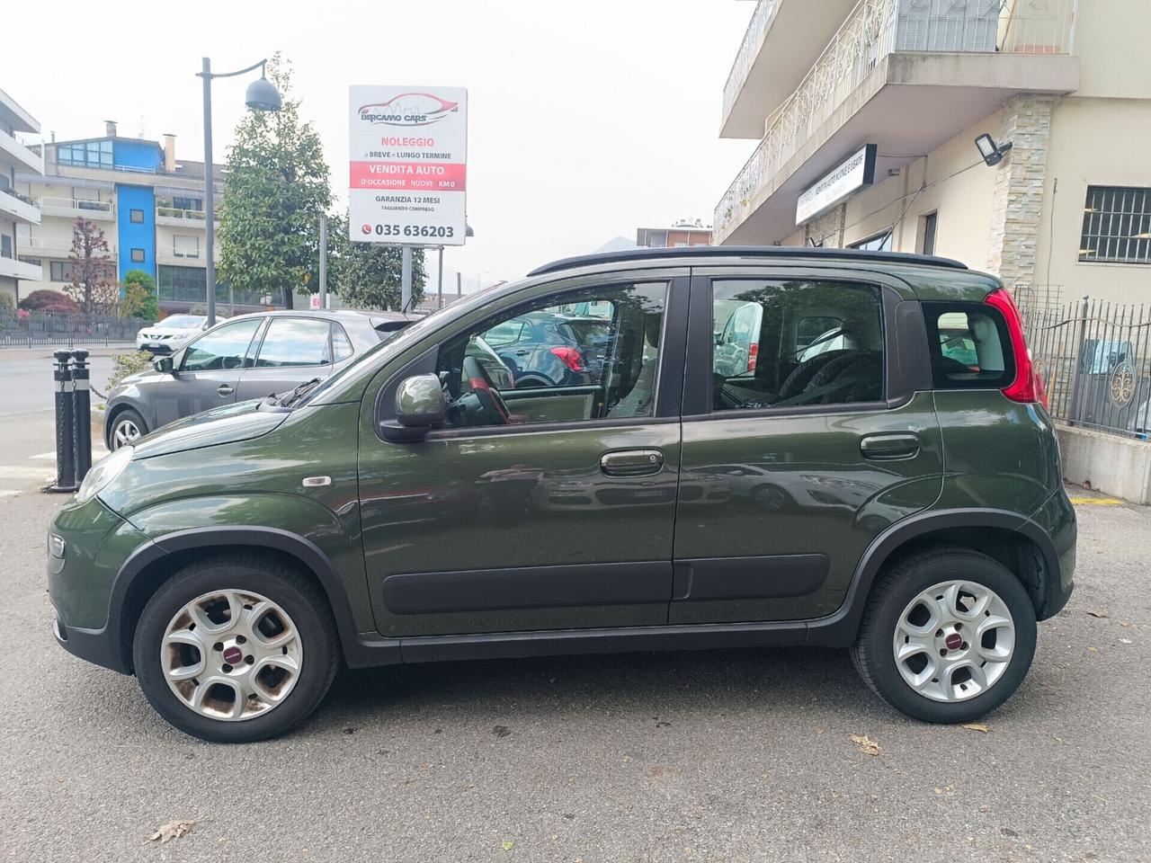 Fiat Panda 0.9 Natural Power Trekking 2 TRENI GOMME
