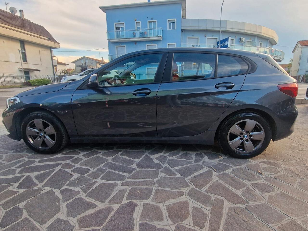 Bmw 116d 5p. Advantage NEOPATENTATI OK