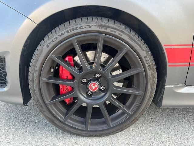 Abarth 595 1.4 Turbo T-Jet 180 CV Esseesse