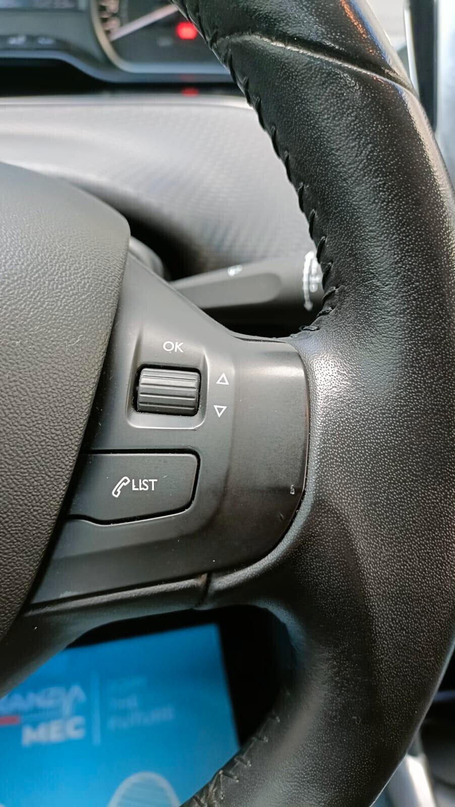 Peugeot 2008 PureTech 82 Allure