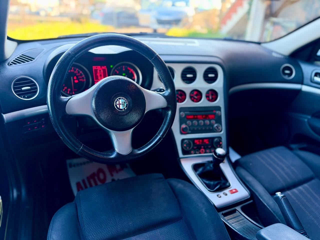 Alfa Romeo 159 1.9 JTDm Sportwagon km 147,000 garanzia 12 mesi