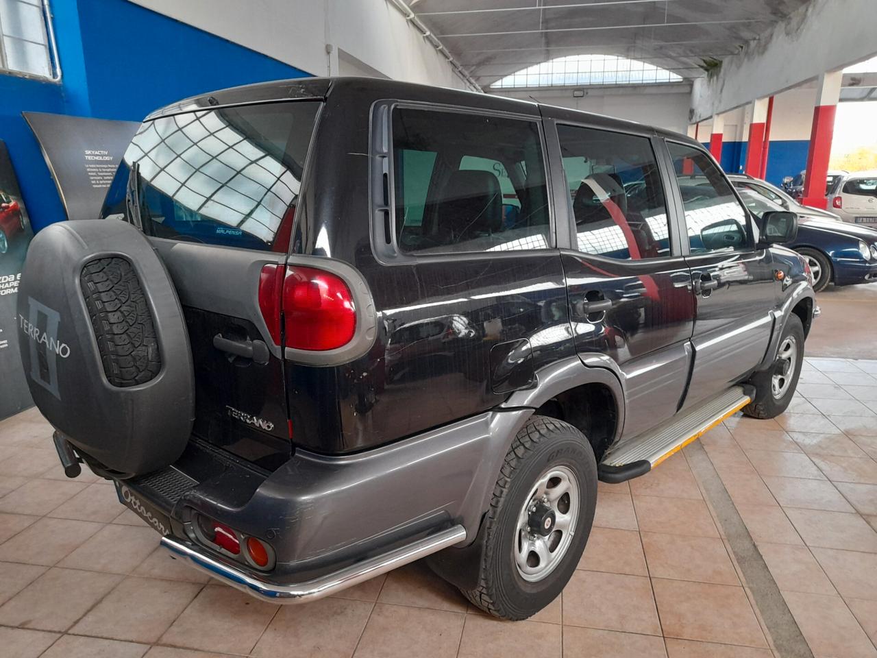 Nissan Terrano II 3.0 DiT 5P. Station Wagon. Hard Top Sport