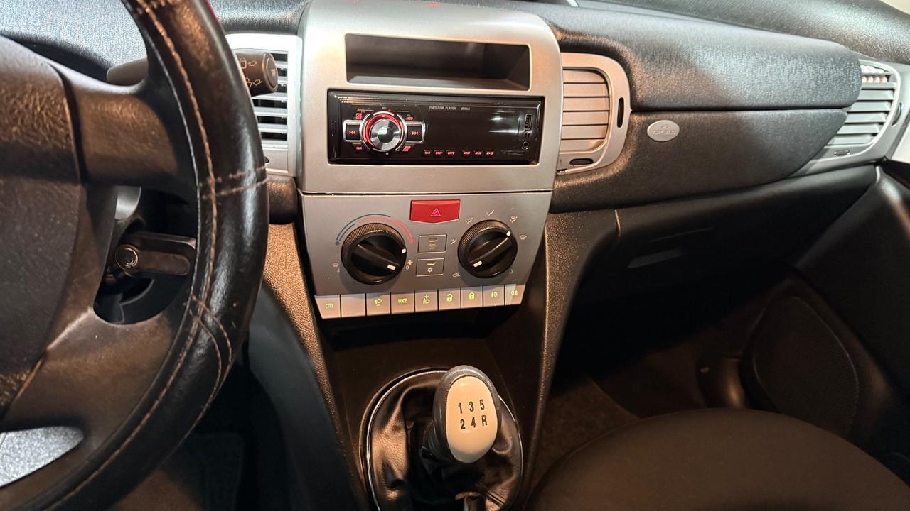 Lancia Ypsilon 1.2 New Oro Ecochic GPL