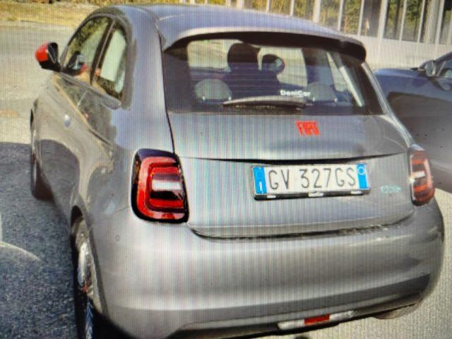 FIAT 500e Berlina Red 2024