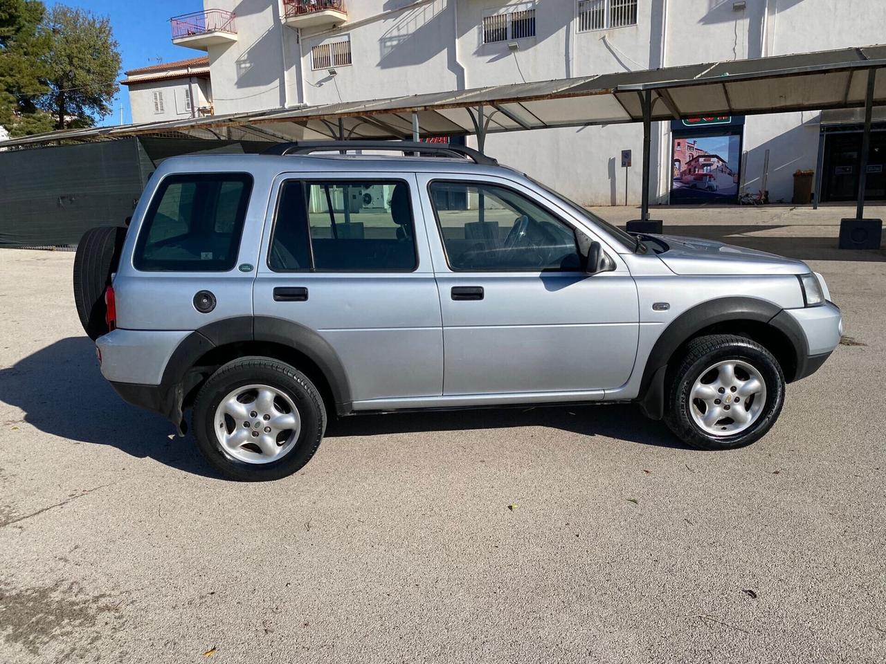 Land Rover Freelander 4x4 Finanziaria senza busta paga