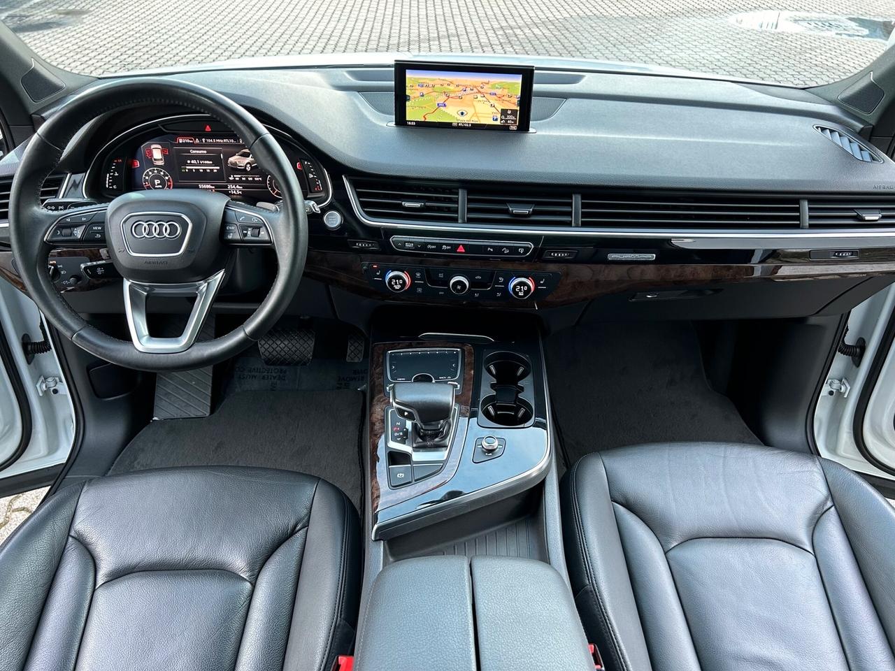 Audi Q7 3.0 tfsi Business Plus quattro 7pti