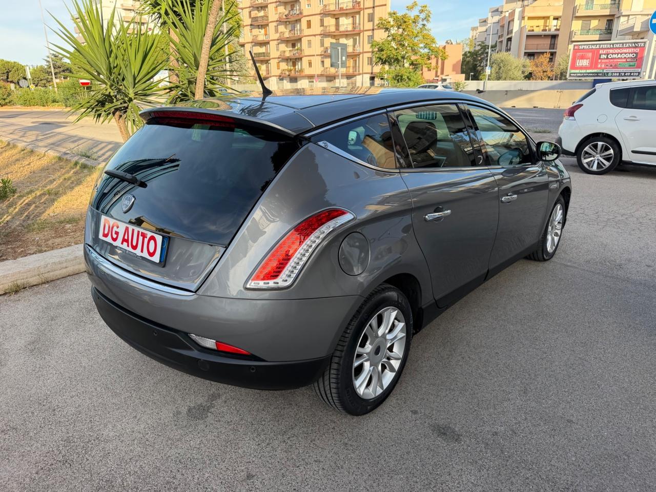 Lancia Delta 1.6 MJT 120 cv 2012 90.000 km