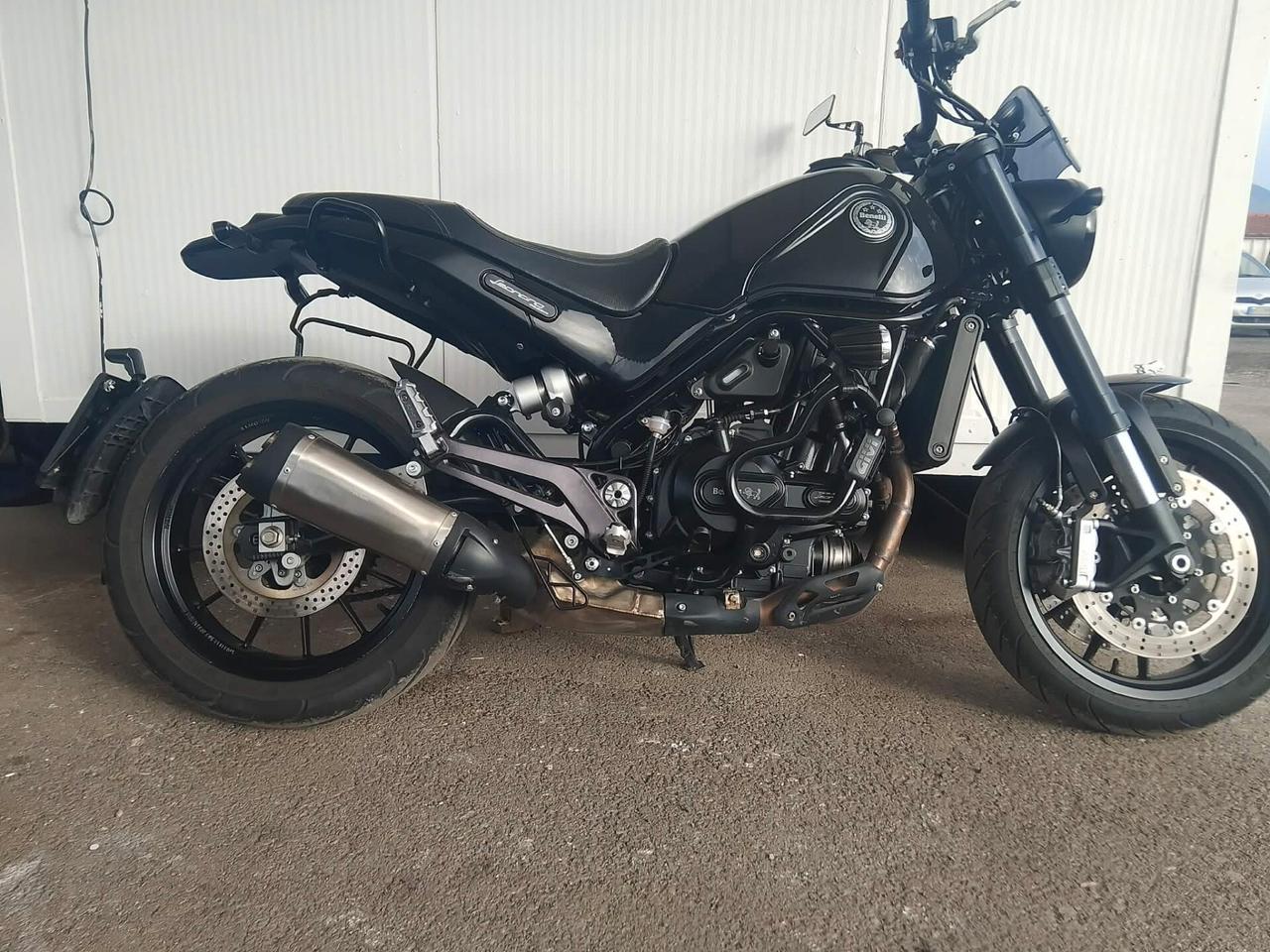 Benelli Leoncino 500 ABS