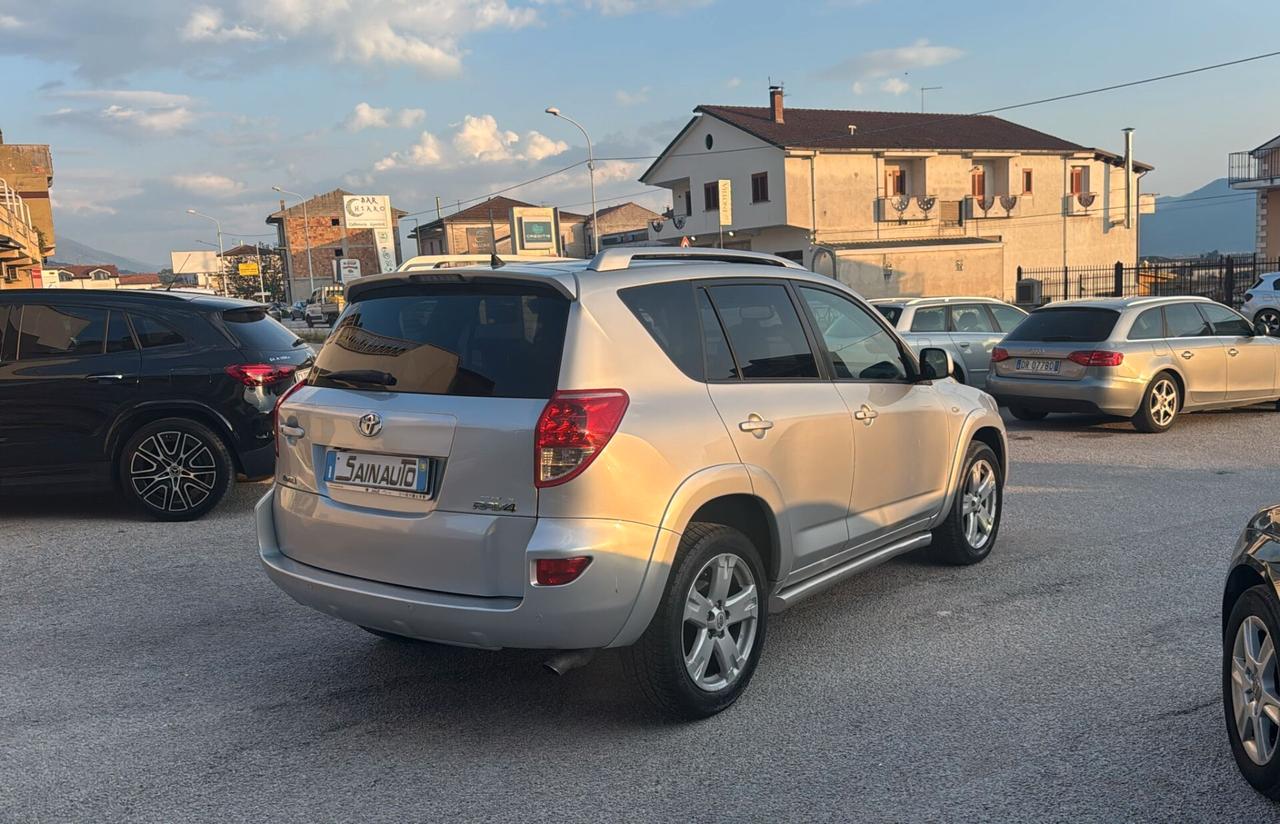 Toyota RAV 4 RAV4 Crossover 2.2 D-4D 177 CV Luxury Garanzia