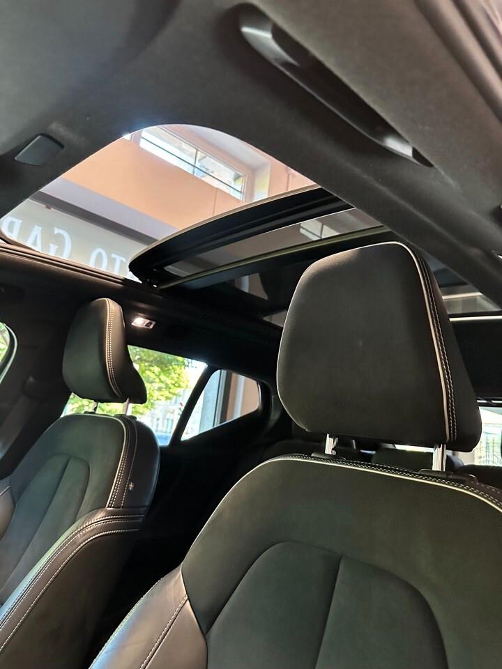 XC40 T5 1.5 R-design Hybrid Full Optional
