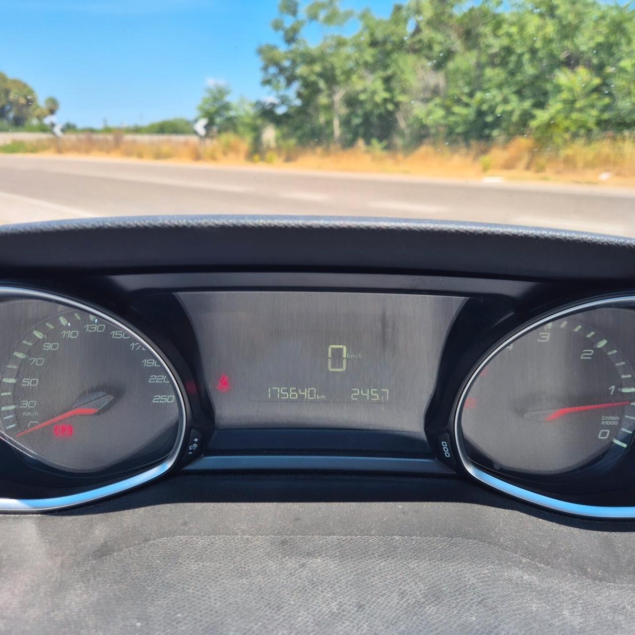 Peugeot 308 1.6 Hdi 100 S&S Business Berlina