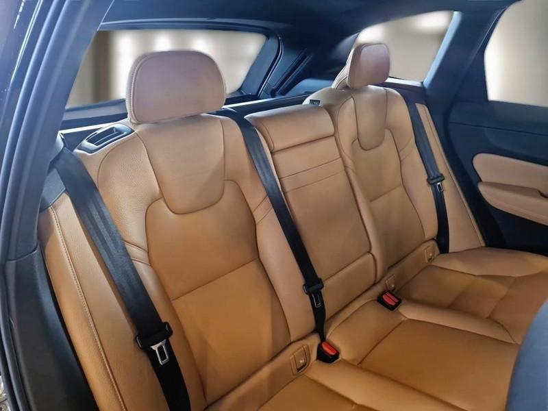 VOLVO XC60 D4 GEARTR. BUSINESS PLUS SUV