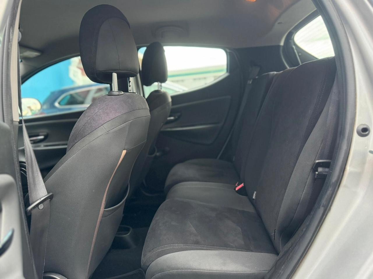 Lancia Ypsilon 1.3 MJT 16V 95 CV 5 porte S&S Platinum