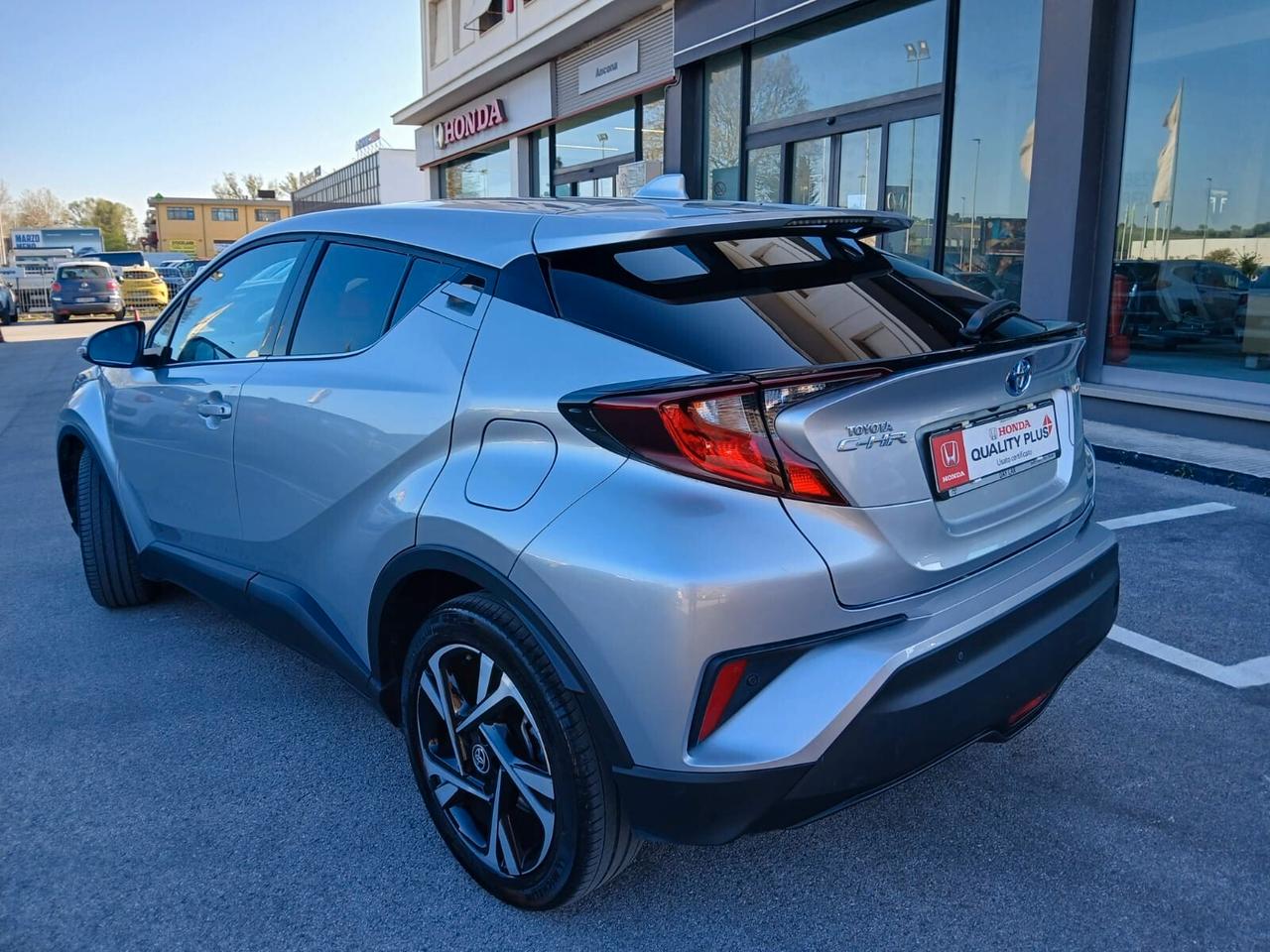 Toyota C-HR 1.8 Hybrid E-CVT Trend