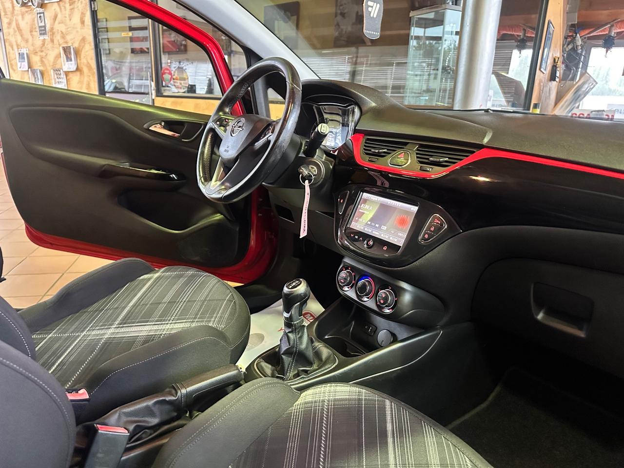 Opel Corsa 1.4 90CV Coupé b-Color 77.000km