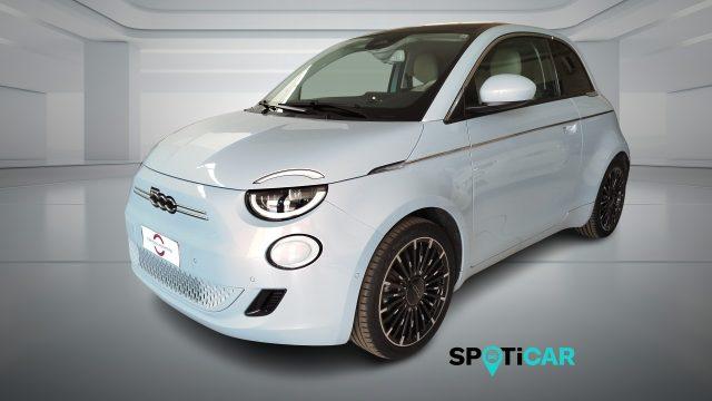 FIAT 500e Berlina 42 kWh La Prima