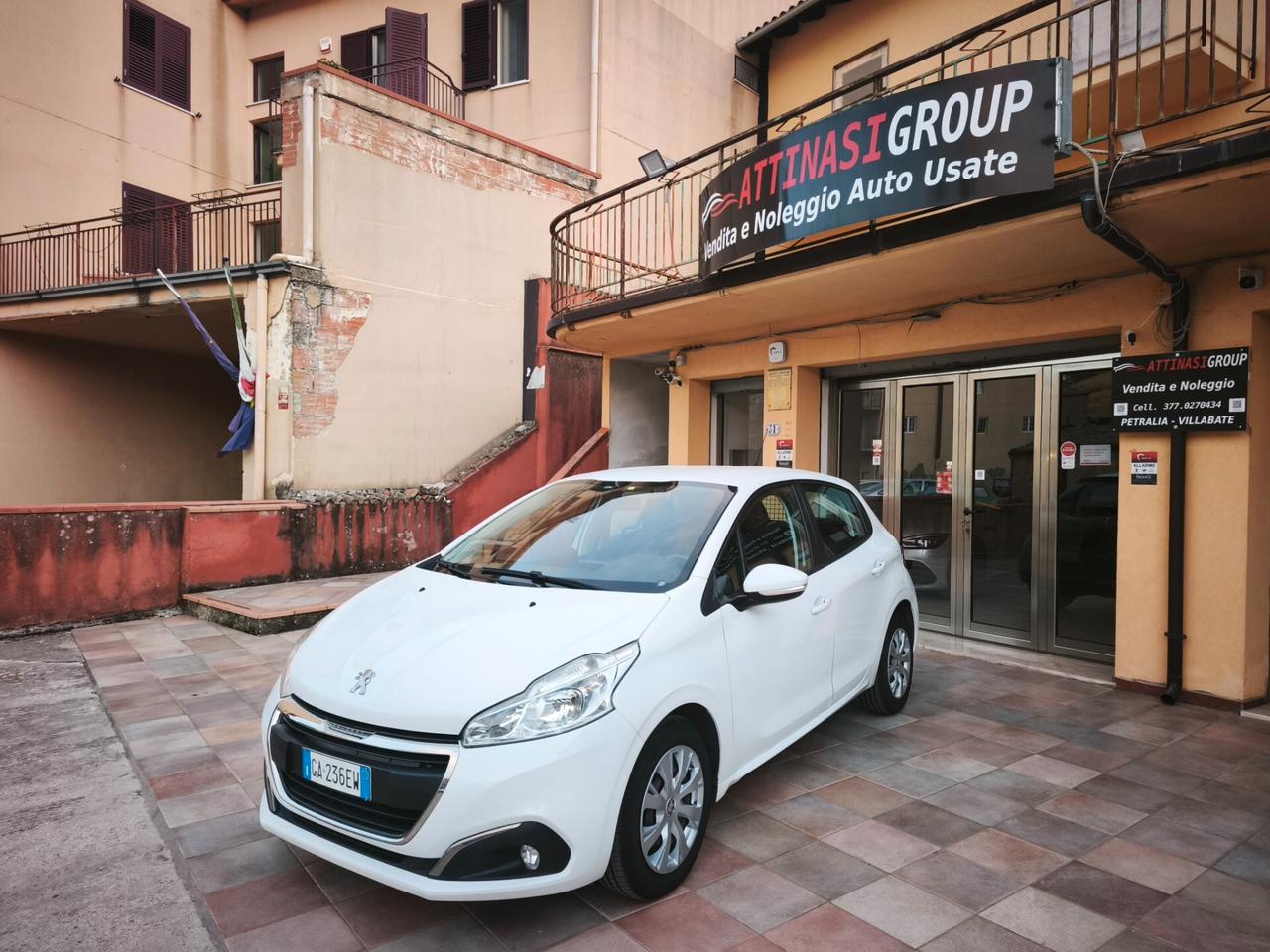 Peugeot 208 HDi 100 CV Van IVA Esposta