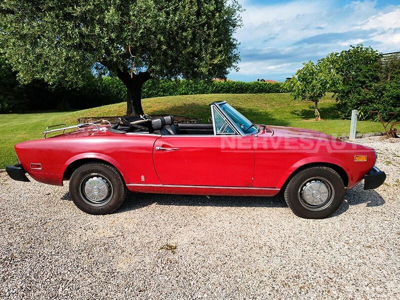 Fiat 124 Spider 1800 – Rossa Interni Neri CRS Anno 1975