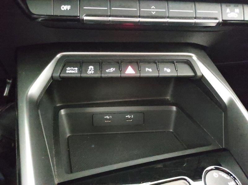 AUDI A3 4ª serie - A3 SPB 40 TFSI e S tronic Business